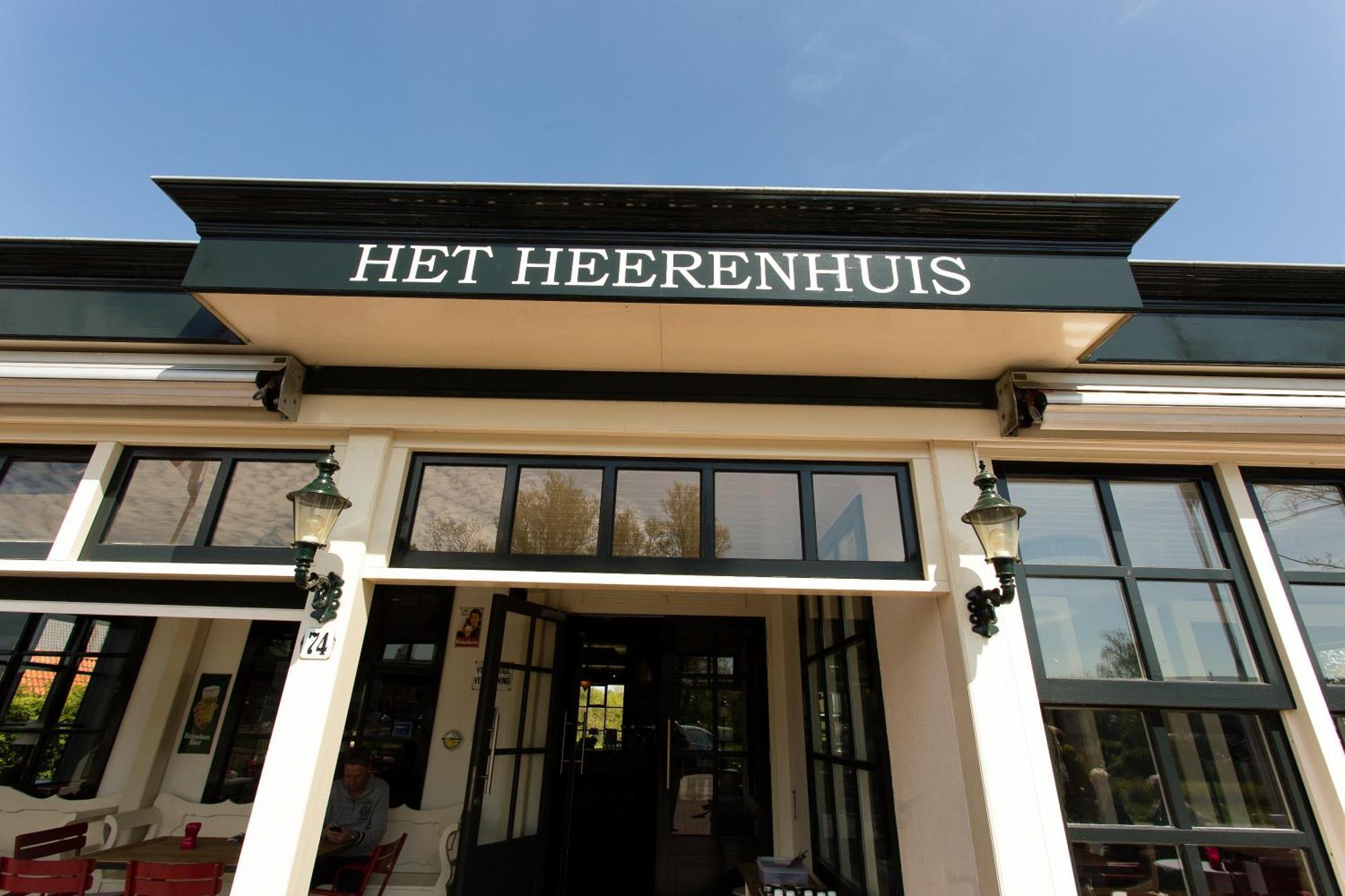 Cafe Brasserie Het Heerenhuis Het Kalf エクステリア 写真